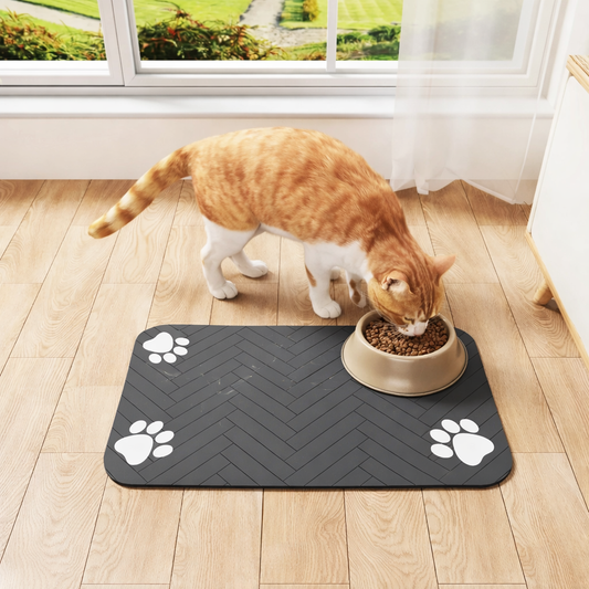 Saugfähige Futternapf-Unterlage für Hunde & Katzen