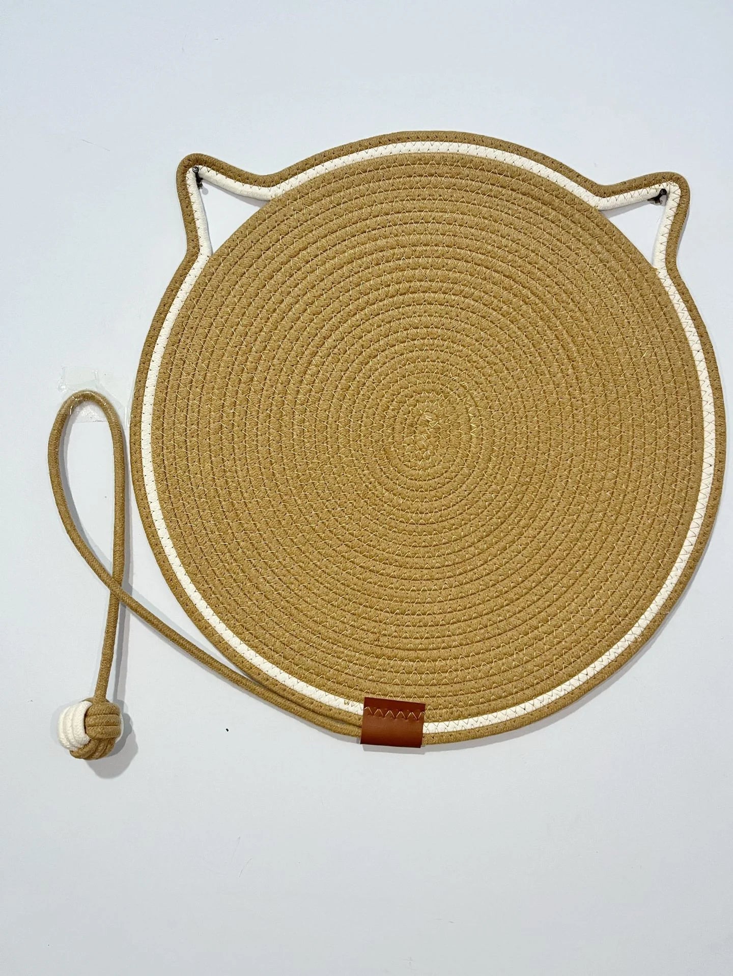 Runde Kratzmatte aus Baumwollseil für Katzen